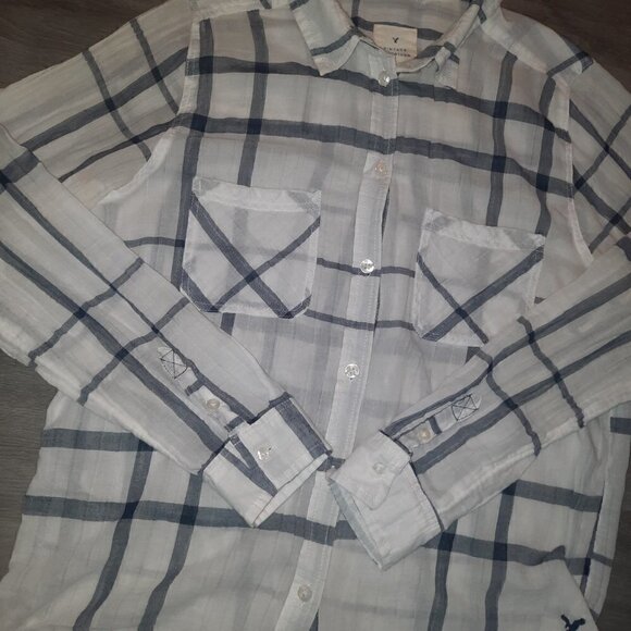 American Eagle Vintage Boyfriend Fit Plaid Button Up Long Sleeve - Picture 6 of 6